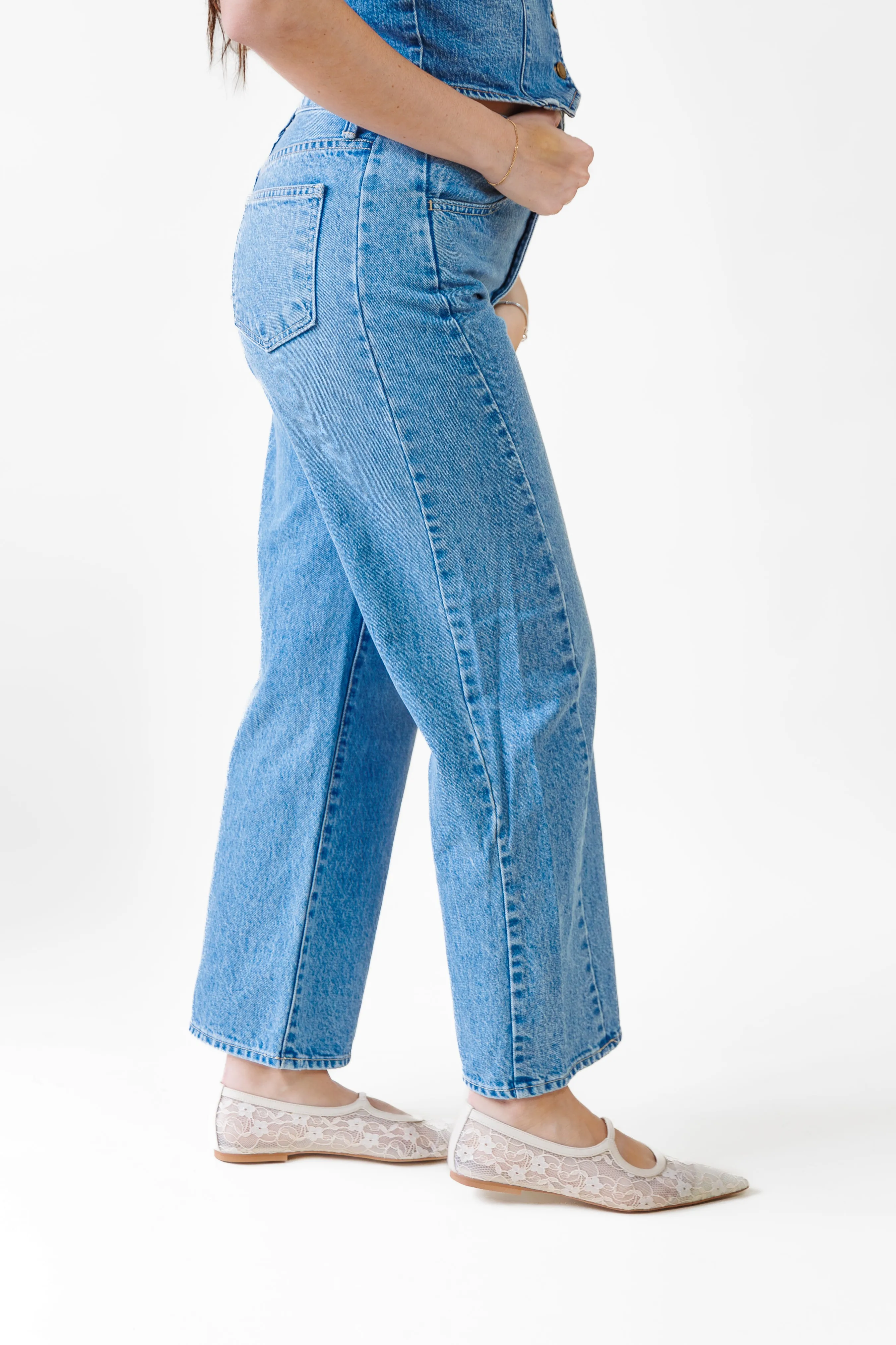 CARRIE RELAXED BARREL JEANS