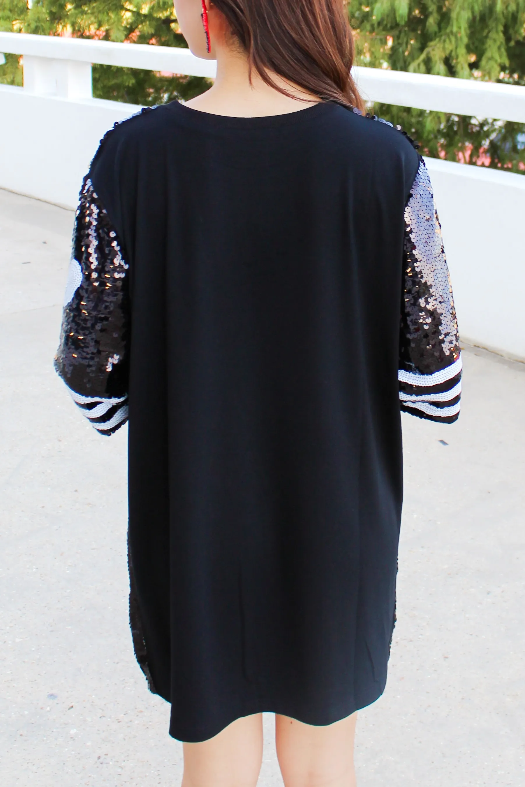 Go Double Zero Sequin Dress In Black/White