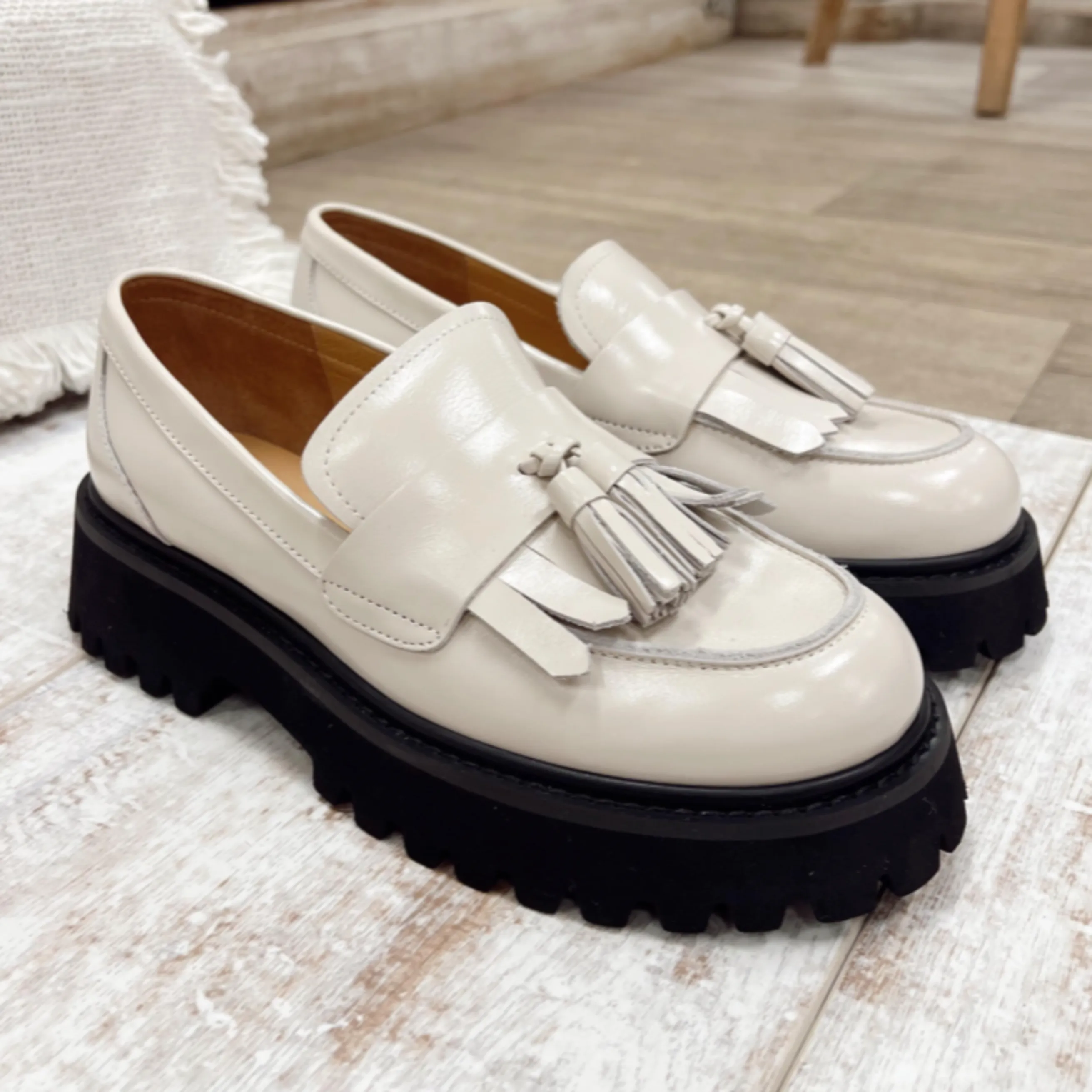Sunniva Leather Loafers